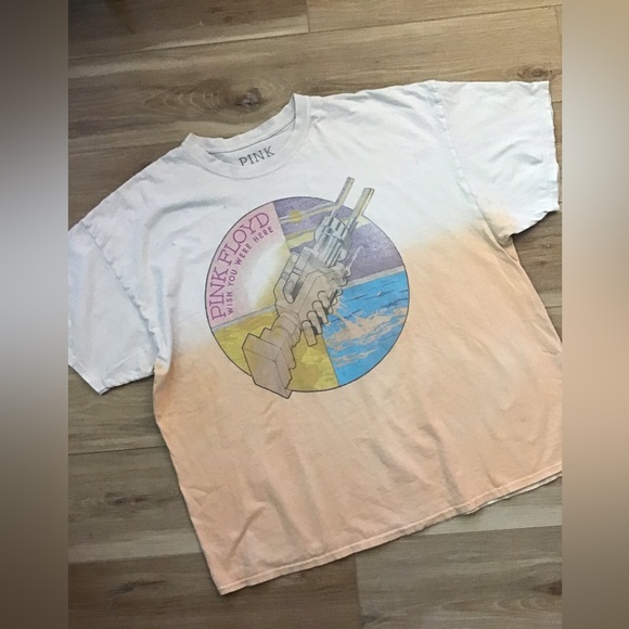 Pink Floyd Tops - Pink Floyd “Wish You Were Here” Band Tee L/XL